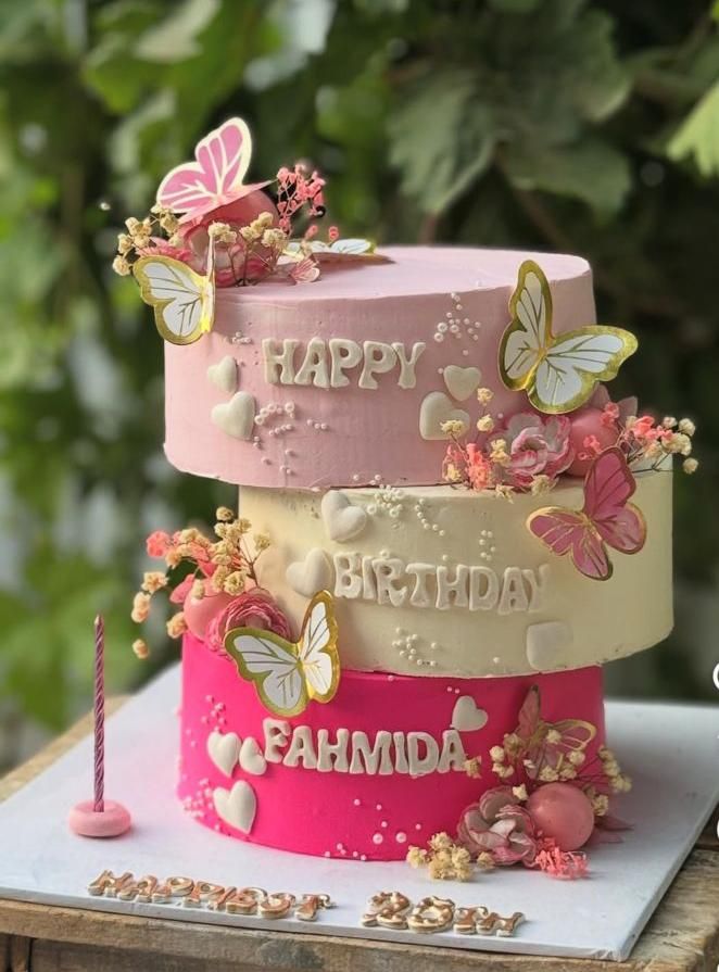 3 layer stand cake